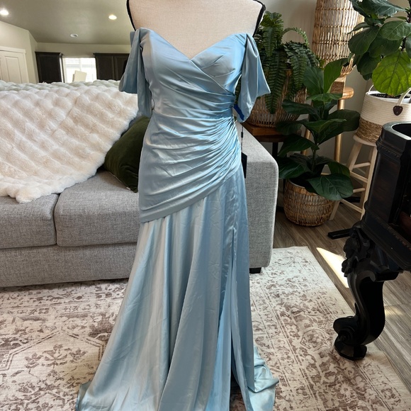 NWT Ieena for Mac Duggal Blue Satin Off The Shoulder Crossover Gown 56037 Size 6 - Picture 2 of 16